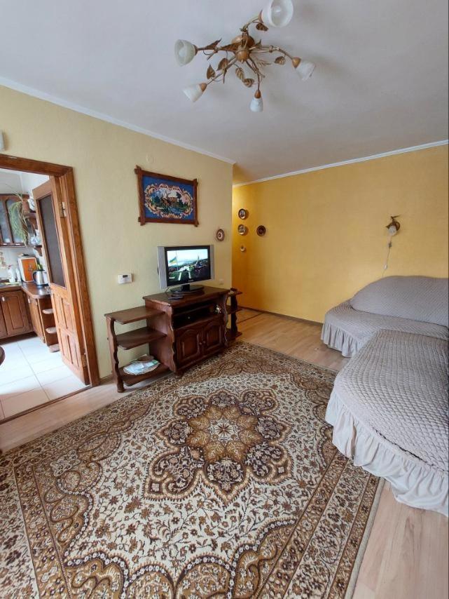 Apartment On Voli Avenue 21 Lutsk Ngoại thất bức ảnh